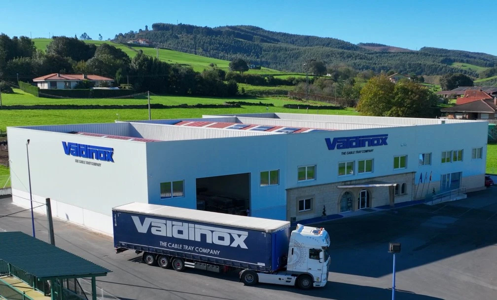 Las ventajas de fabricar bandejas portacables de rejilla en origen
